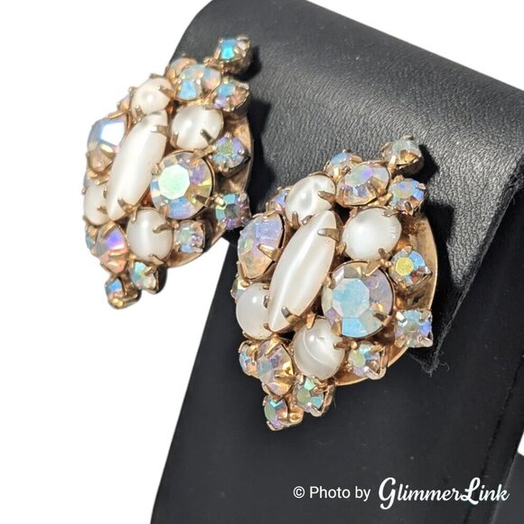 Vintage AB Aurora Borealis & White Stone Cluster Gold Tone Clip On Earrings - Picture 4 of 10